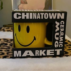 NIB Chinatown Market “Smiley” Ceramic Coffee Mug